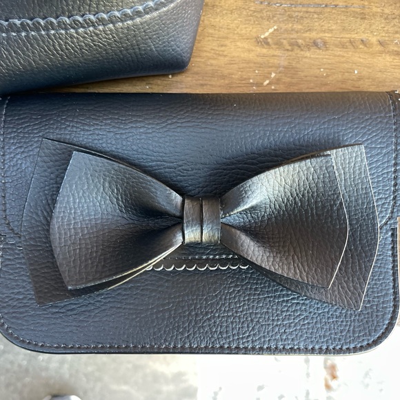 Kate Spade ♠️ Black Leather Handbag and matching wallet - Picture 10 of 14